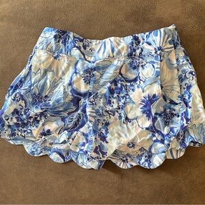 Lilly Pulitzer scalloped shorts size xs